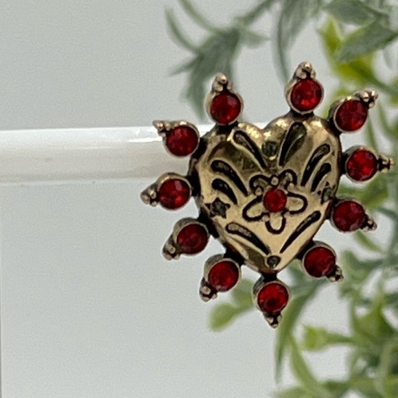 BETSEY JOHNSON Sparkling Red & Gold Hearts POST EARRINGS! - Picture 9 of 14